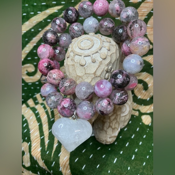 Rhodonite in Quartz 12mm with or without heart - Picture 2 of 4